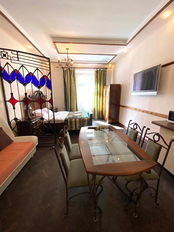Квартира На Вулиці Лесі Українки 19 Lviv Kültér fotó